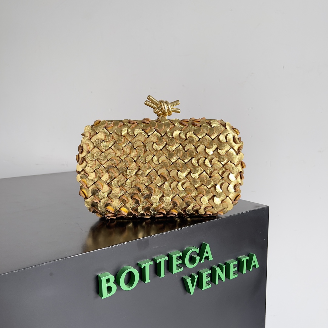 Bottega Veneta Clutch Bags